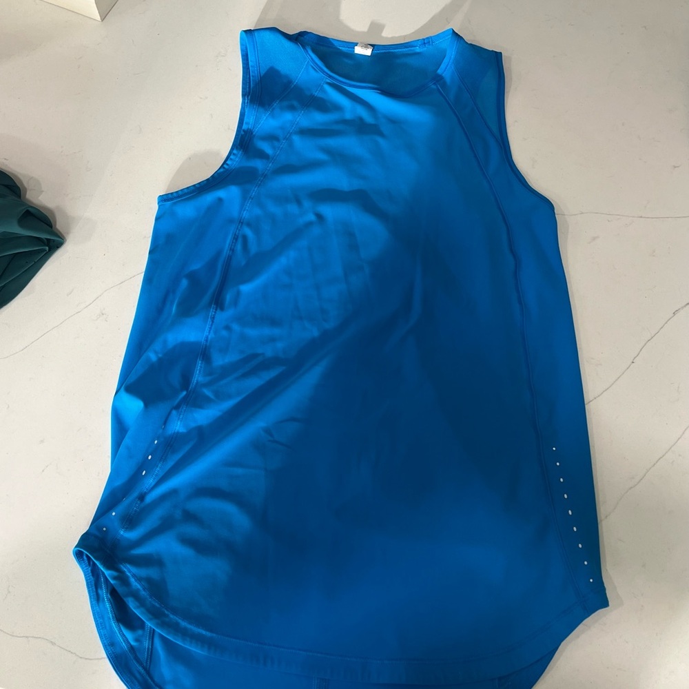 Lululemon workout tank